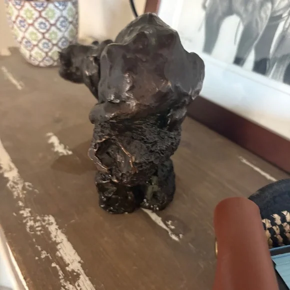 Striking Large Prowling Panther/Cougar Sculpture on a Naturalistic Log Base - Picture 7 of 13